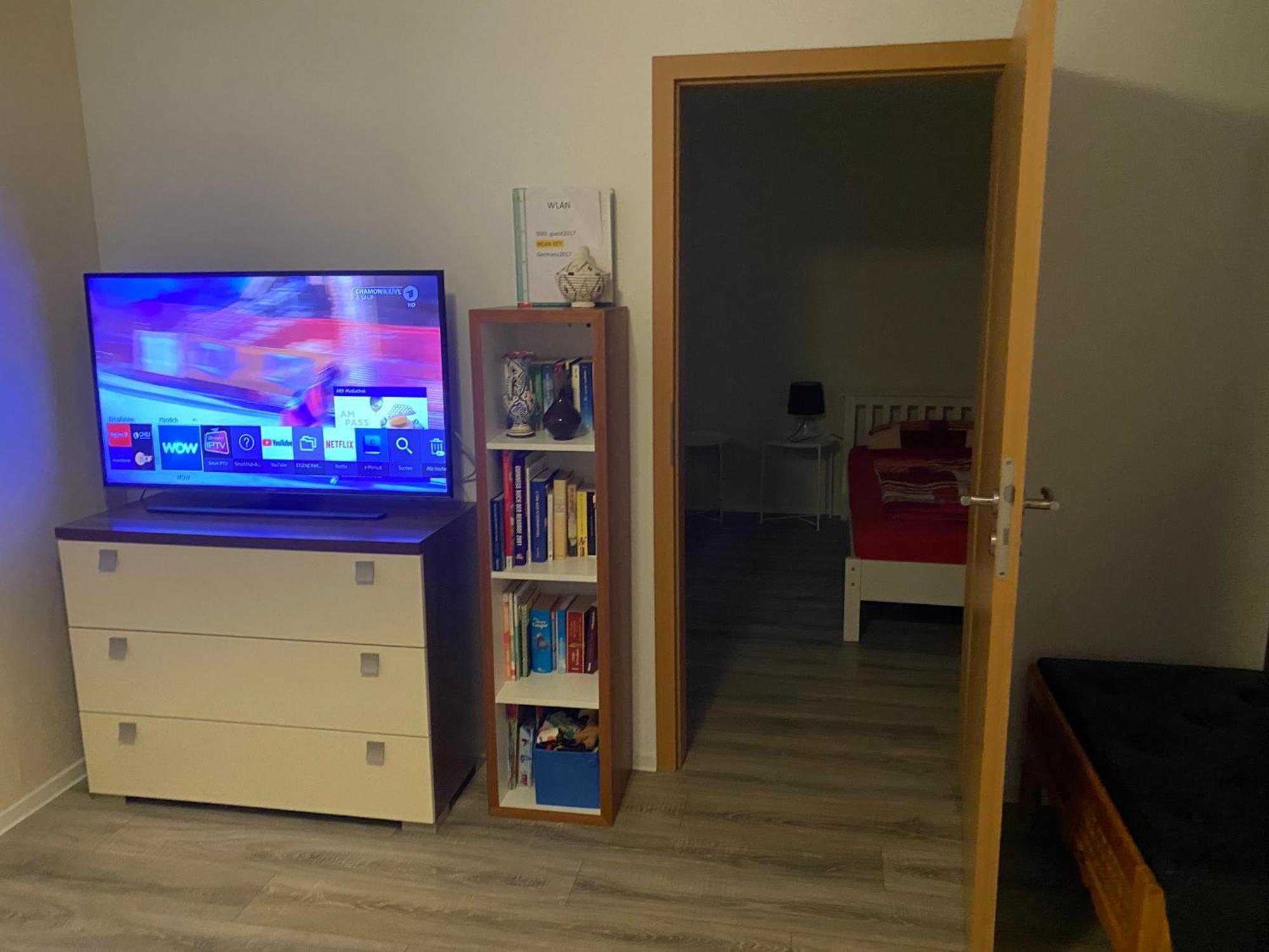 Ferienwohnung - Monteurwohnung Familie Houri Neupotz Buitenkant foto